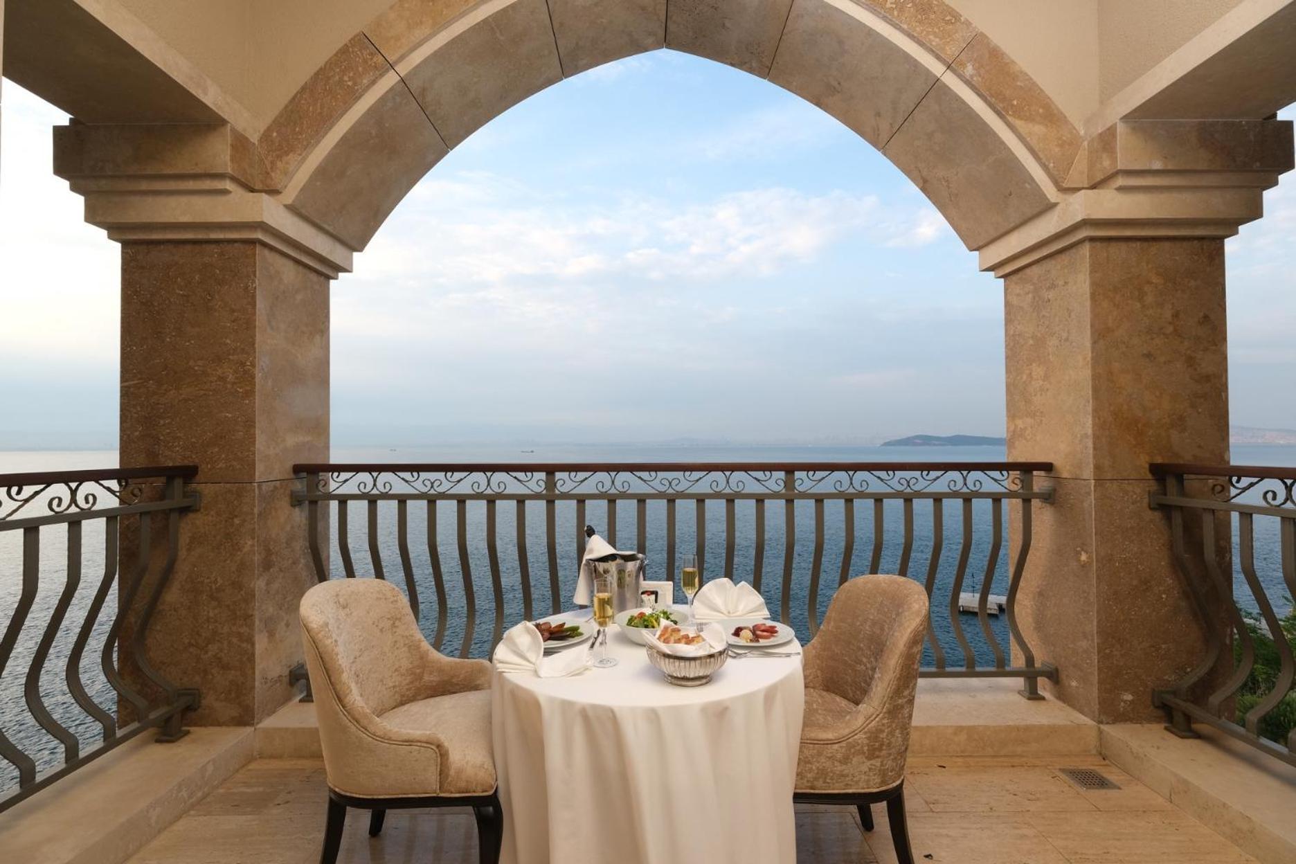 Birun Ada Hotel Burgazada Buitenkant foto